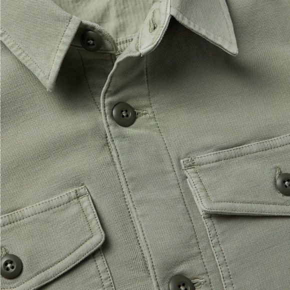 Faherty shirt jacket in sage green in great condition! Size small - Picture 3 of 6